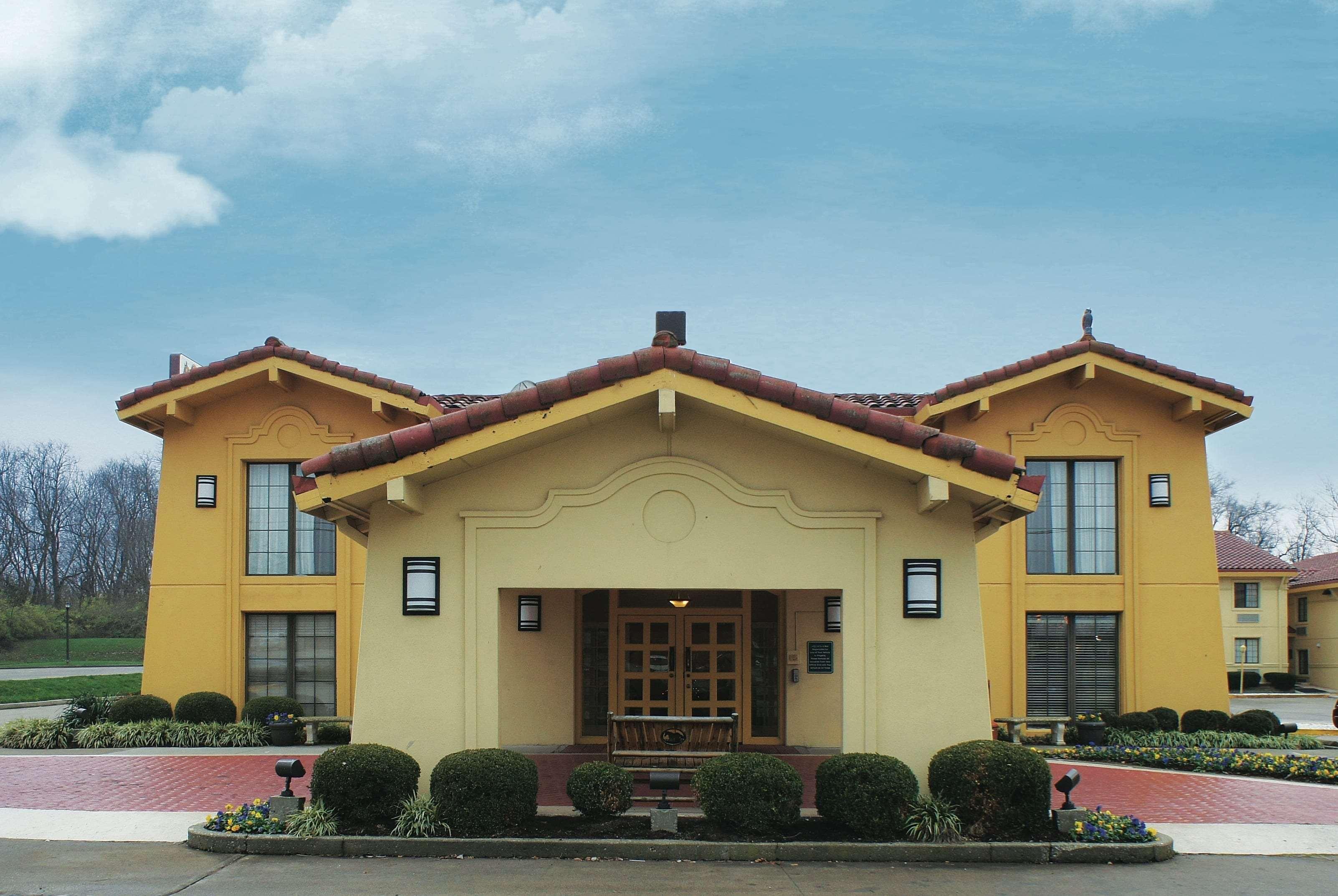 La Quinta Inn Lexington-Horse Park Exterior photo